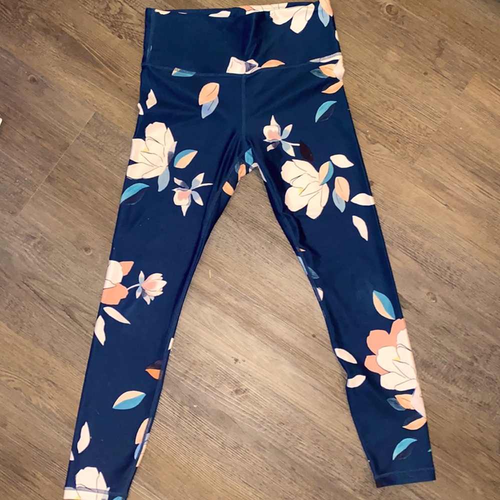 Athleta navy blue floral leggings, size small